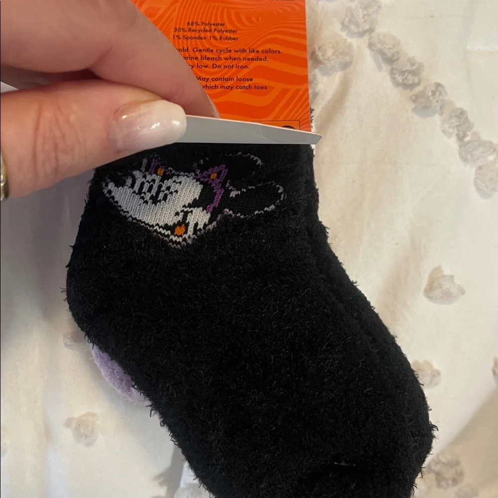 Disney Glow-in-the-Dark Socks - Bluey and Minnie mouse Black Purple nwt 6 pairs